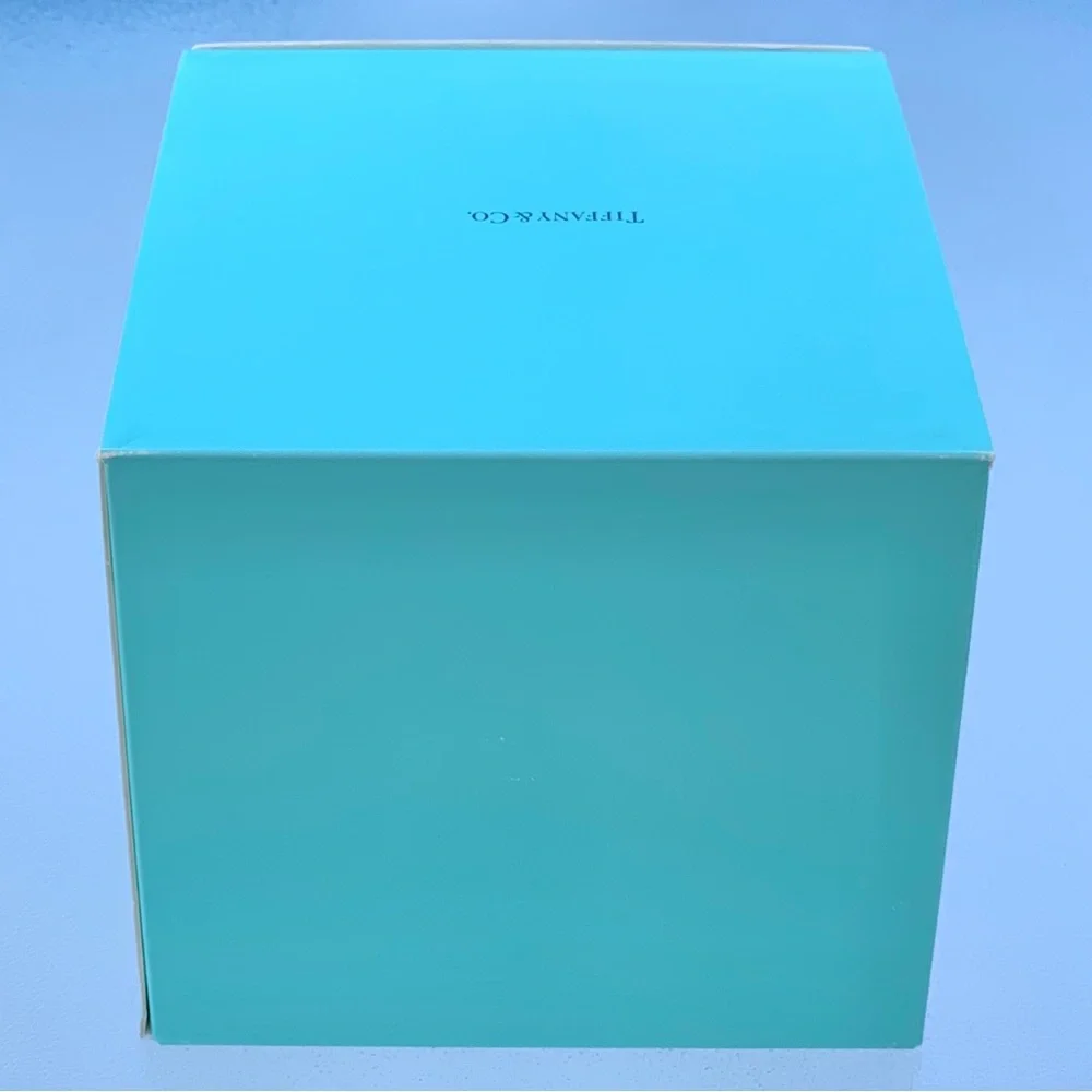 Tiffany & Co. Empty Cube Box No. 148 with Branded Tissue Paper